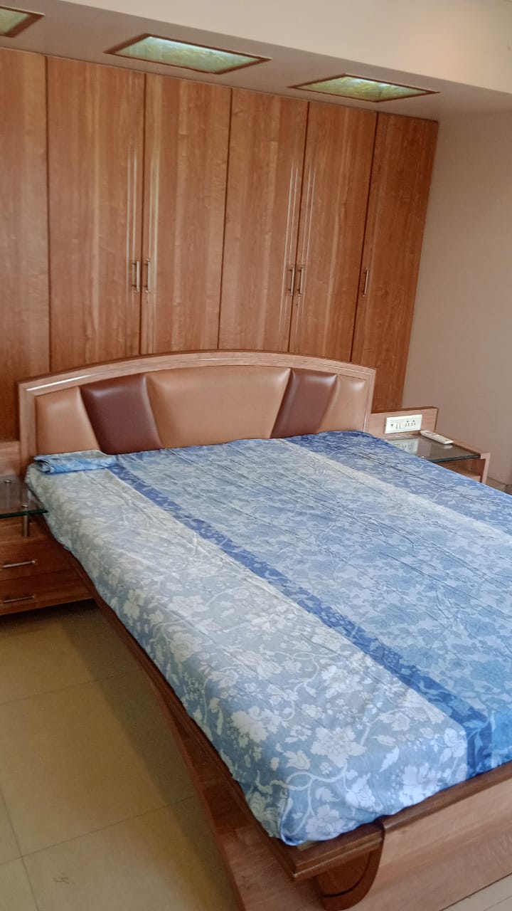 4 BHK Fully Furnished in Dosti Elite , Sion